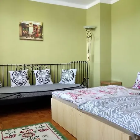 Apartman Se Zahradou V Protivine Exterior photo