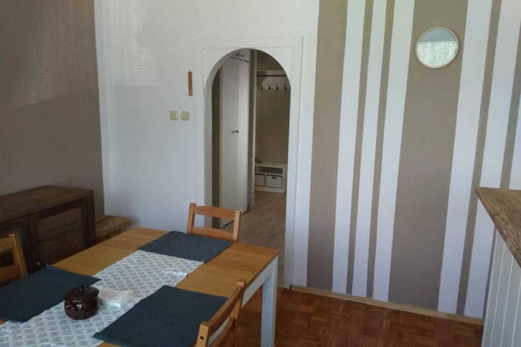 Se Zahradou V Protivine Apartment Protiwin
